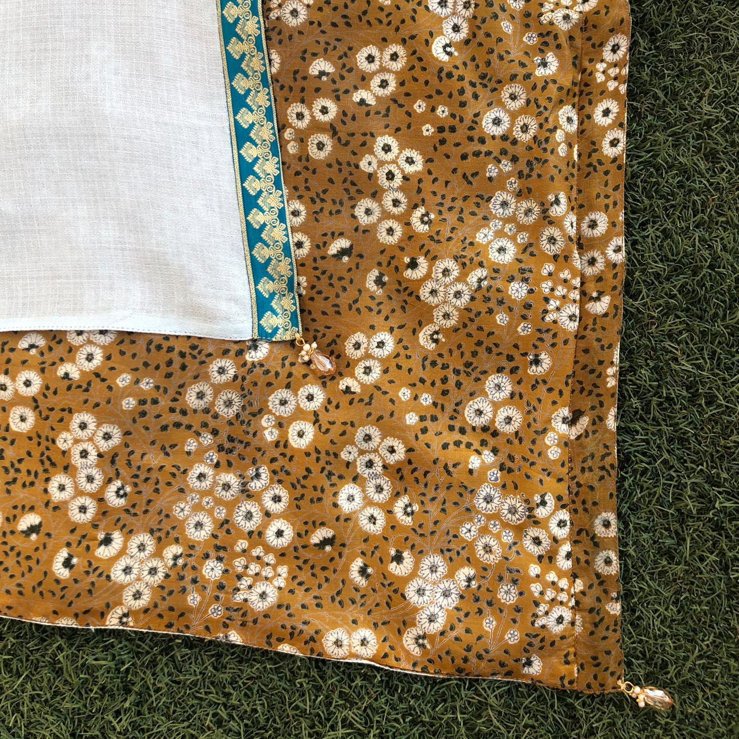 Dhriti Reversible Sari Scarf – Handcrafted, Unique & Ethically Made from Upcycled Silks