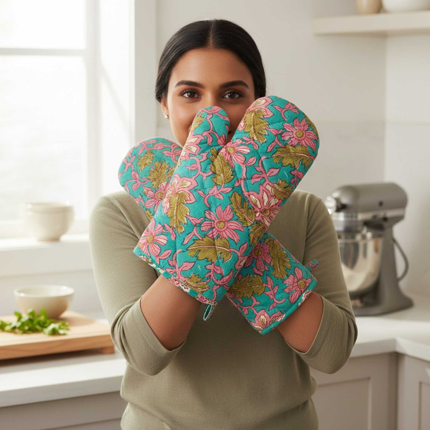 Turquoise-Pink FloraI I Printed Padded Oven Mitt