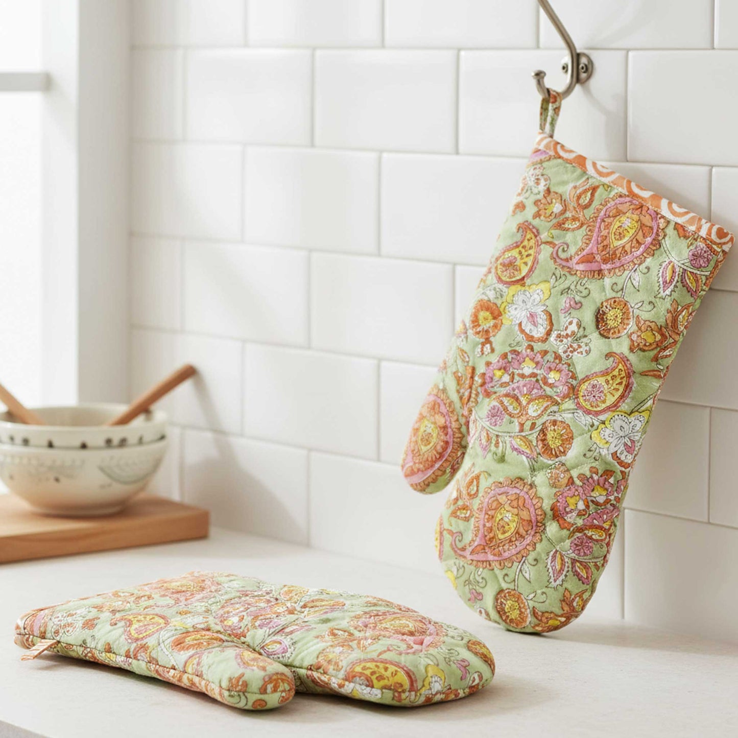 Sage Green Paisley I Printed Padded Oven Mitt