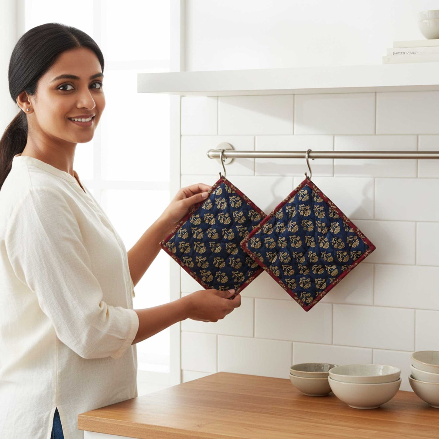 Blue Floral I Printed  Quilted Pot Holder Set / 2 pack