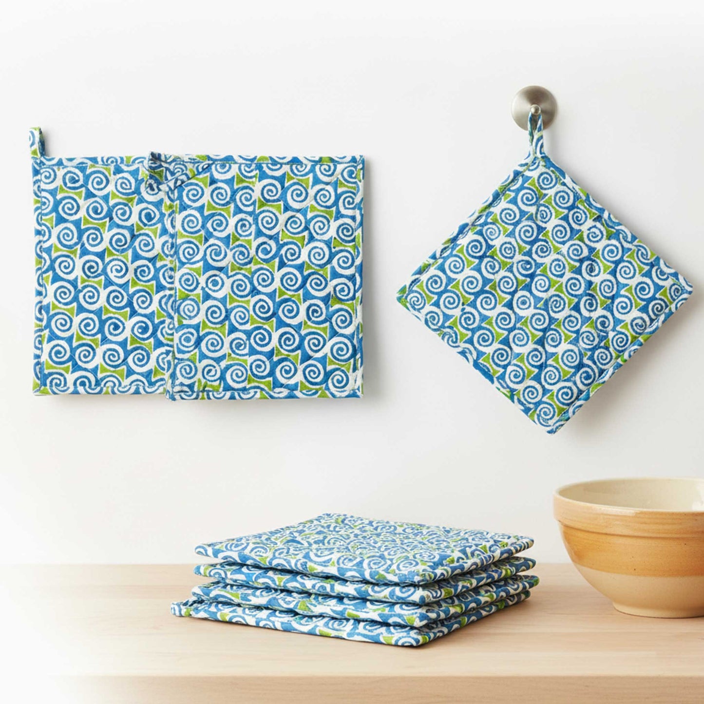 Blue Swirl I Printed  Quilted Pot Holder Set / 2 pack