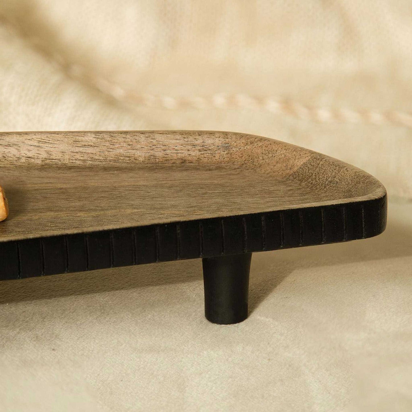 ShastraXellementry Orbis Asymmetric Tri Legged Platter